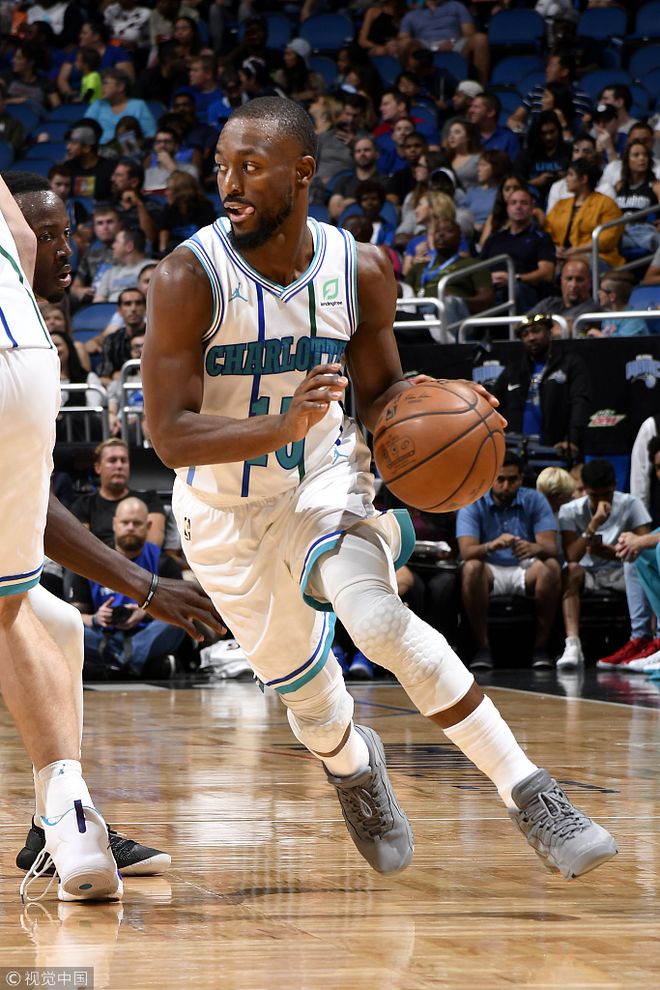 关于夏洛特黄蜂窗口期迎来里程碑风云突变山东男篮加时末段防线松动，夏洛特黄蜂刷新队史纪录备战NBA常规赛都惊呆了的信息