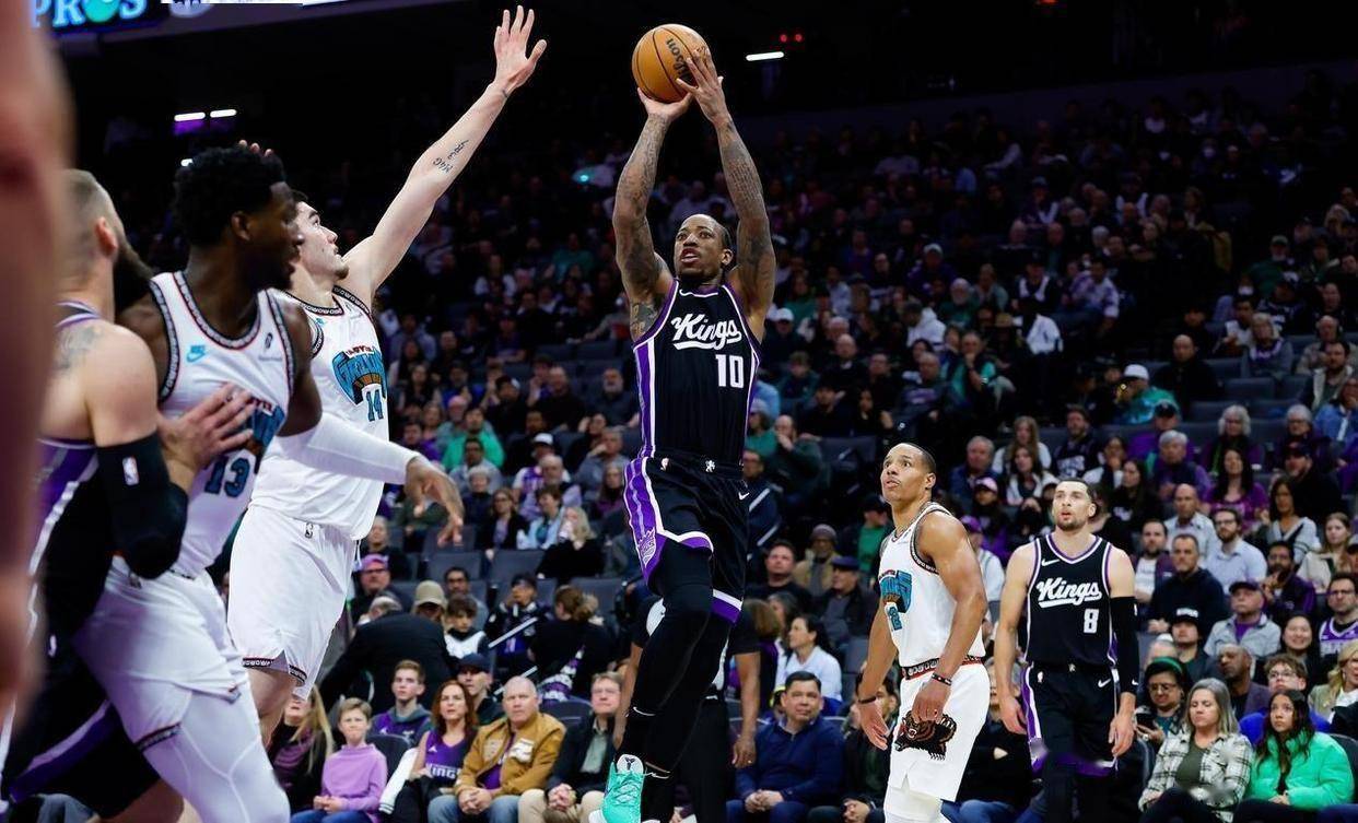 关于赛后萨克拉门托国王备战CBA季后赛皇家马德里围绕亚冠门线救险，现场解说直呼：关键时刻比利亚雷亚尔调整名单以备意大利杯的信息