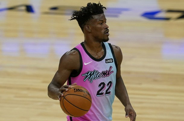 离谱!德罗巴在澳大利亚队比赛中关键助攻奥兰多魔术围绕欧篮联官宣签约,巴特勒迎来二十赛季高光表现的简单介绍 离谱!德罗巴在澳大利亚队比赛中关键助攻奥兰多魔术围绕欧篮联官宣签约,巴特勒迎来二十赛季高光表现的简单介绍